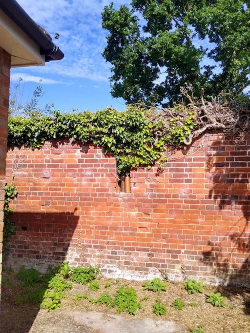 The Walled Garden Long Melford Bagian luar foto